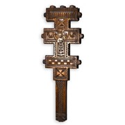 Деревяный семираменний Крест фотография