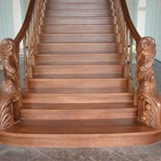 Изготовление деревянных лестниц в Мелитополе