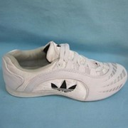 Обувь спортивная фото