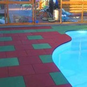 Резиновые покрытия для бассейнов, палуб, причалов фото