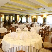 Большой банкетный зал в ресторане «Инициал» фото