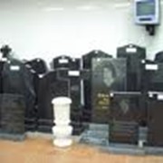 Памятники из мрамора фото