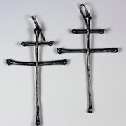 Дизайнерские серьги "Крест" от WickerRing