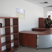Стол-ресепшн офисный фото