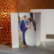 Свадебный фотоальбом (обложка кожзам с фотовставкой, тиснение, металические уголки)) фото
