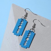 Серьги металл 'Лезвие', цвет голубой фото