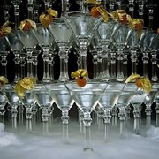 Пирамида из шампанского фото