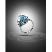 Венчальное кольцо из серебра с голубым топазом от WickerRing фото