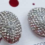 Серьги женские круглые с камнями серебряные фото