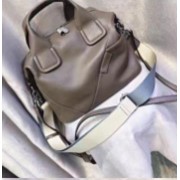 Женская деловая сумка из натуральной кожи с удобными ручками 29 см светло-коричневая фото