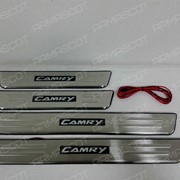 Накладки на пороги Totota Camry XV50 2012 хром с подсветкой
