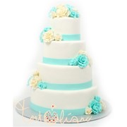 Свадебный торт с голубыми цветами №103 фотография