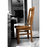 Деревянный стул фото