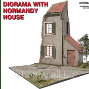 Модель 36021 Диорама с нормандским домом фотография