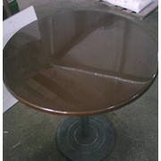 Круглый стол из литого мрамора фото