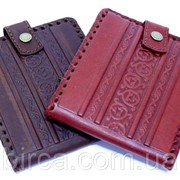 Оригинальный кожаный кошелек ручной работы со стильным орнаментом 042-07-09 фото