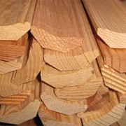 Плинтусы деревянные