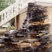 Водопад по природному камню в Алматы фото