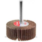 Круг шлифовальный ЗУБР веерный лепестковый, на шпильке, тип КЛО, зерно - электрокорунд нормальный, P100, 15х30мм фотография
