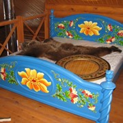 Кровати из натурального дерева фото