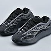 Кроссовки Adidas Yeezy 700 V3 черные