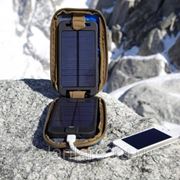 Зарядное устройство на солнечных батареях SOLARMONKEY ADVENTURER фото