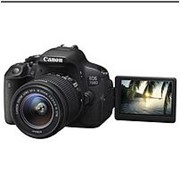 Зеркальный фотоаппарат Canon D700 kit 18-55 IS STM фото