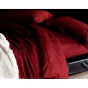 Постельное белье КПБ Сатин Жаккард "Винный Бордо" выполнен из высококачественного 100%хлопка