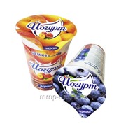 Йогурт фруктовый фотография