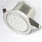 Потолочный светодиодный светильник карданного типа Geniled Сейлинг- А18-108 o 118 x 91,5 18Вт фото