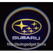 Подсветка дверей с логотипом авто Subaru фотография