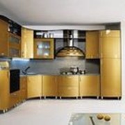 Кухня цвета золота