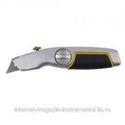Нож STAYER "MASTER" металлический обрезиненный корпус, выдвижное лезвие