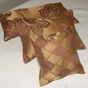 Комплект подушек коричневые, 3шт фотография