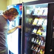 Автоматы торговые горячих напитков фото