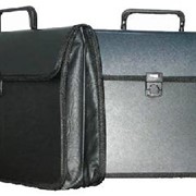 Портфель 2 отделения, А4, пластик черный, кожзам фотография