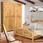 Мебель деревянная (кровати, столы, стулья)