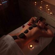 Ароматический массаж камнями Релакс-Стоун-Терапия фото