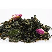 Пушонг с бутонами розы фото