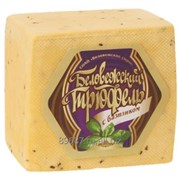 Сыр Беловежский трюфель с базиликом- 40% жирности фотография