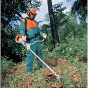 Кусторез FS 450 Stihl (4-MIX) - 2.1кВт, 2.9 л.с, вес 8.1 кг, 44.3см3