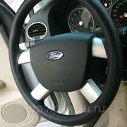 Ford Focus: накладки рулевого колеса, цвет серебро фото