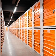 Chirie boxe cubice pentru păstrarea lucrurilor фото