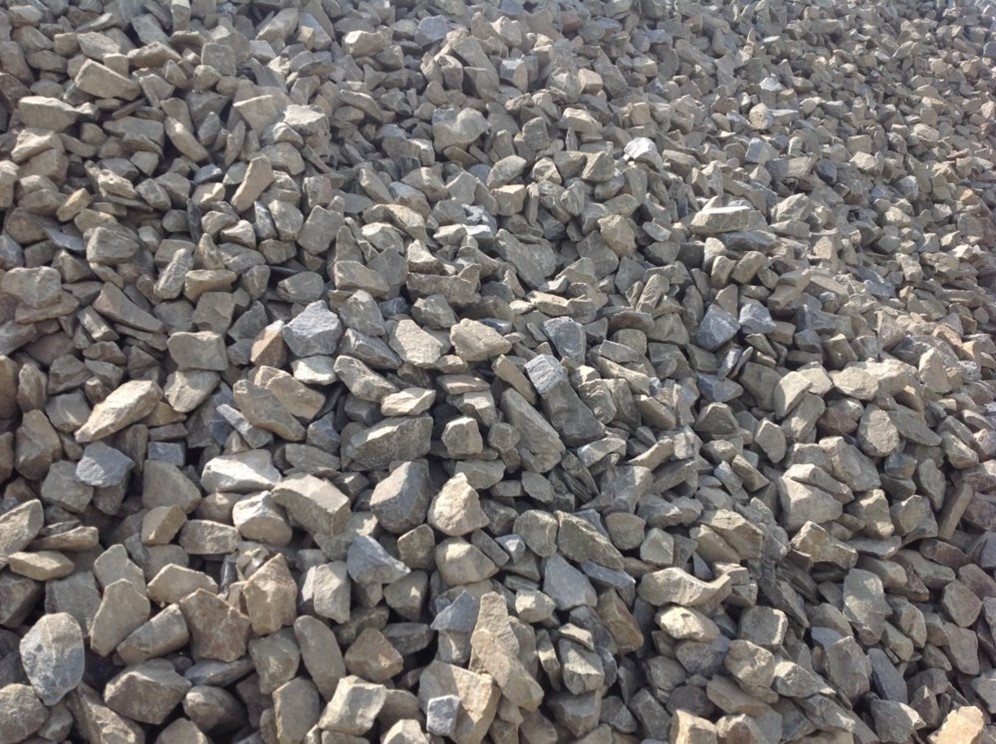 Плотных горных пород для строительных. Щебень фракции 150-200. Природные каменные материалы. Щебень из плотных горных пород. Плотных горных пород для строительных.