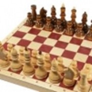Шахматы турнирные утяжеленные в комплекте с доской фотография