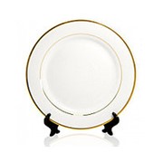 Тарелка белая с золотым ободком,середина 15,5см( внешний диаметр 25,5см)