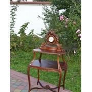 Стол и часы Орех Франция 1900 год. фотография