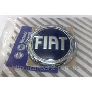 Эмблема Fiat Doblo задняя. Задняя качающаяся дверь “ляда“ с 2005 г. фотография