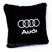 Автомобильная подушка “Audi“ фото