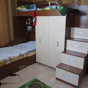 Кровать детская двухъярусная бежево-коричневая фото